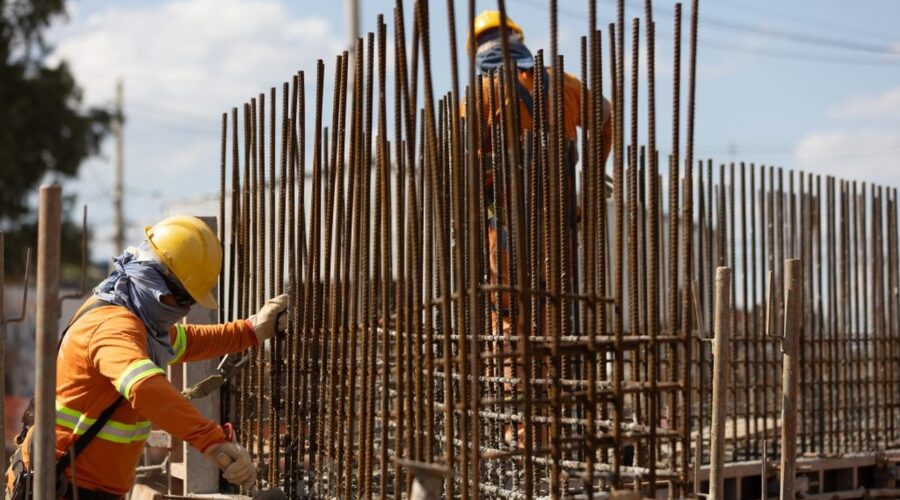 Governo de SP prevê mais de 3,4 mil empregos na Baixada Santista; entenda