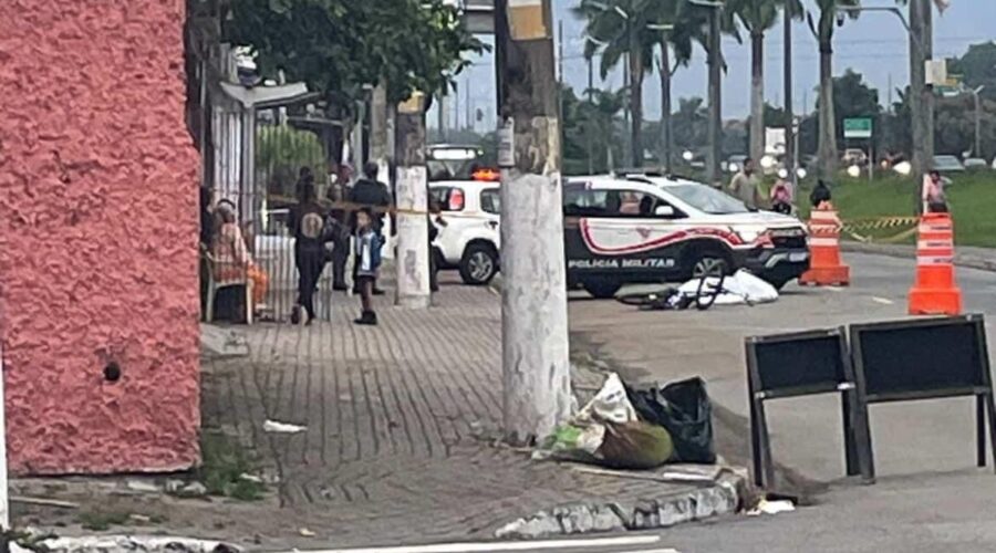 Tenente aposentado descobre por mensagens que filho foi morto após tentar assaltar PM em ponto de ônibus