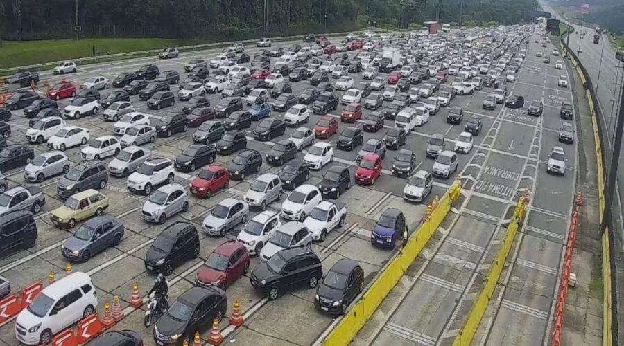 Sistema Anchieta-Imigrantes deve receber até 315 mil veículos durante o feriado de Corpus Christi; confira as operações especiais