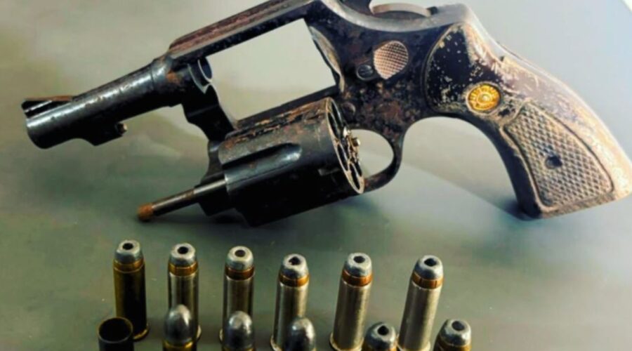 Homem é preso após acusação de atirar em inquilino durante briga no litoral de SP