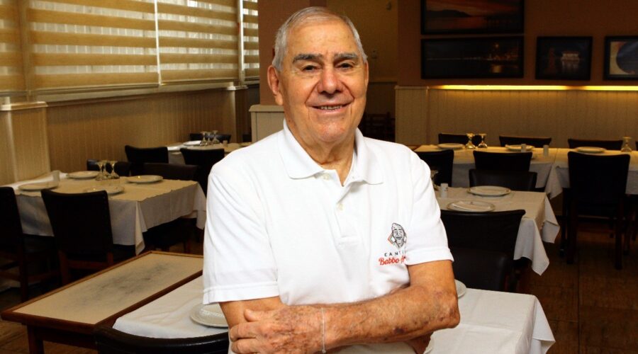 Morre Babbo Américo, referência da culinária italiana em Santos, aos 89 anos