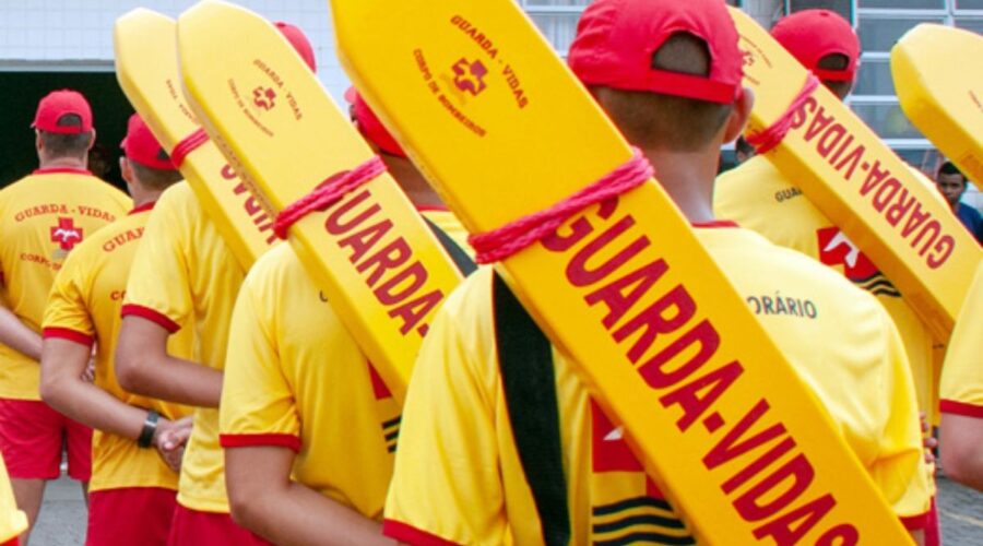 Praia Grande abre processo seletivo para auxiliar de guarda-vidas temporário