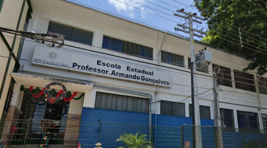 Adolescente armado com faca ameaça aluna em escola de SP e é apreendido pela PM