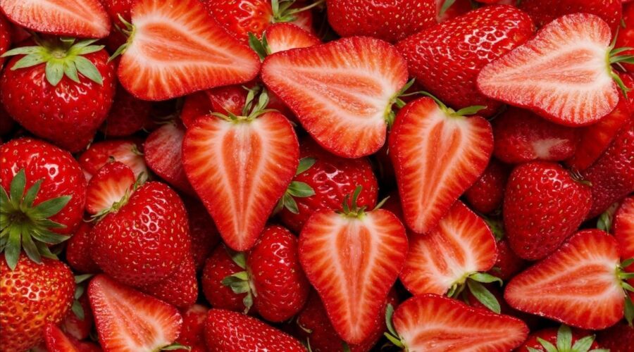 Festa do Morango traz música, gastronomia e lazer; confira a programação