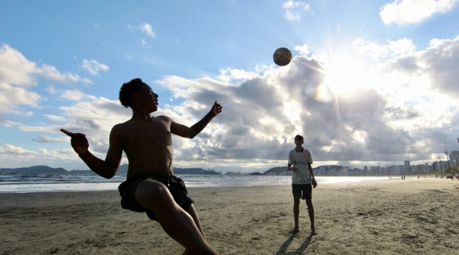 Natal será de sol, calorão e chuva rápida em Santos; confira a previsão