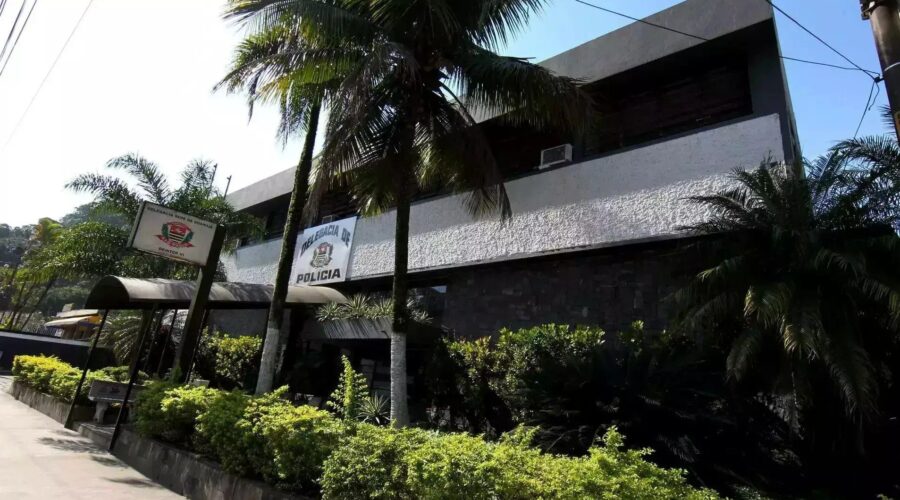 Mulher trans é encontrada morta no quintal de casa no litoral de SP