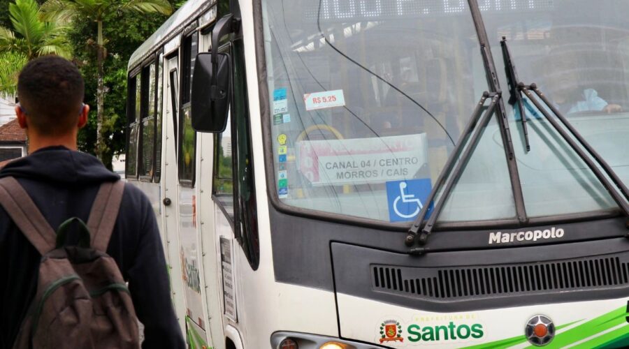 Veja o que abre e o que fecha no feriado de Natal em Santos