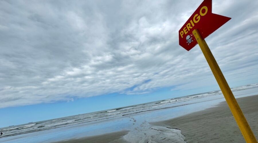Desconhecido é encontrado morto no mar em Praia Grande, SP