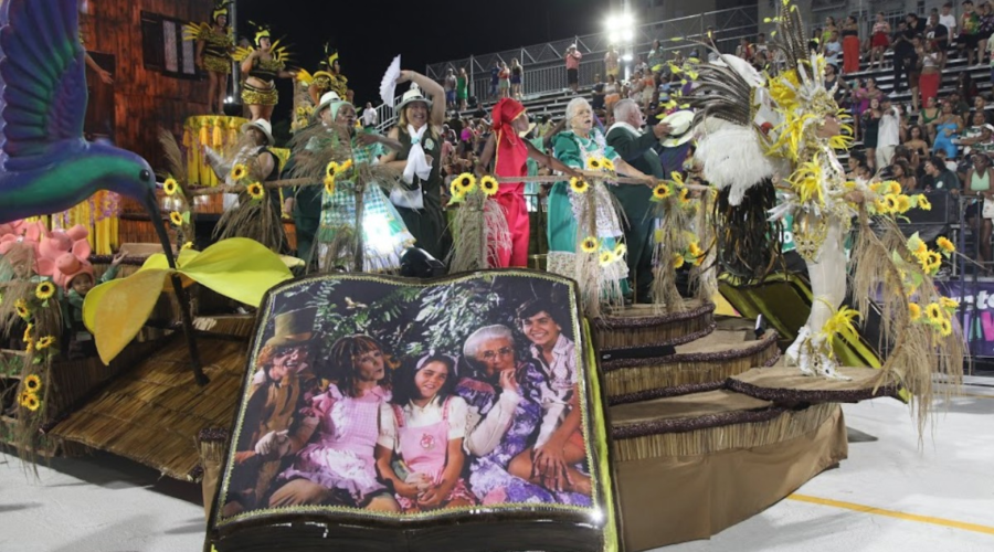 Oito escolas de samba de Santos desfilam na Passarela Dráuzio da Cruz no 2º dia; veja a programação