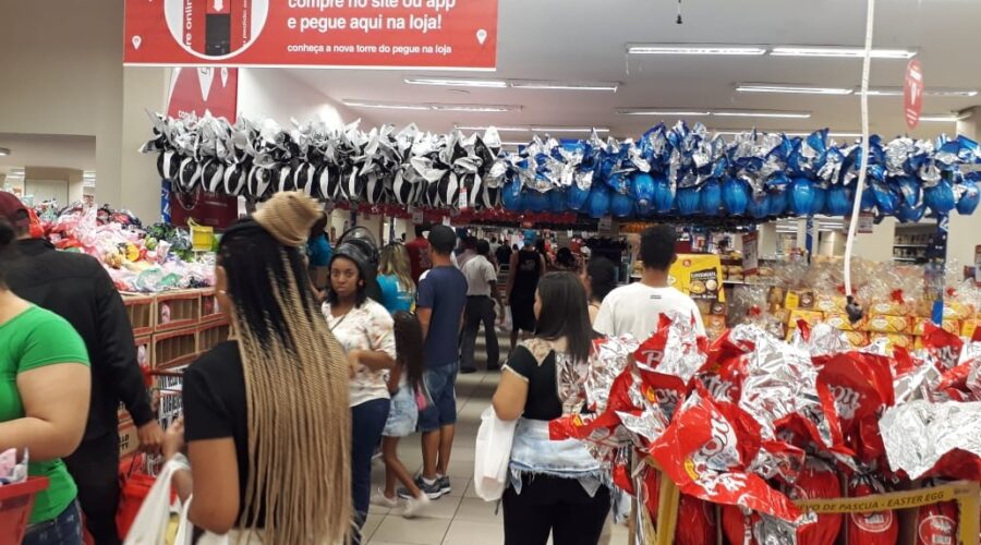 Americanas abre 102 vagas temporárias em lojas da Baixada Santista; veja como se candidatar