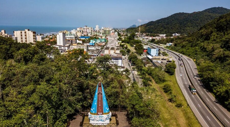 Mulheres chefiam 81% das famílias que buscam moradia em Mongaguá, aponta levantamento