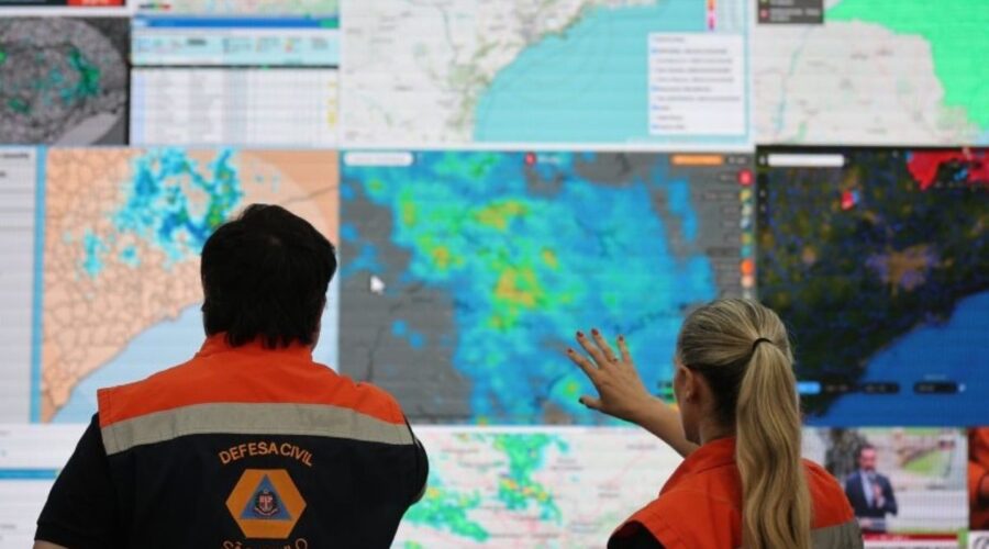 Chuvas de até 100 mm colocam Baixada Santista e Vale do Ribeira em alerta severo