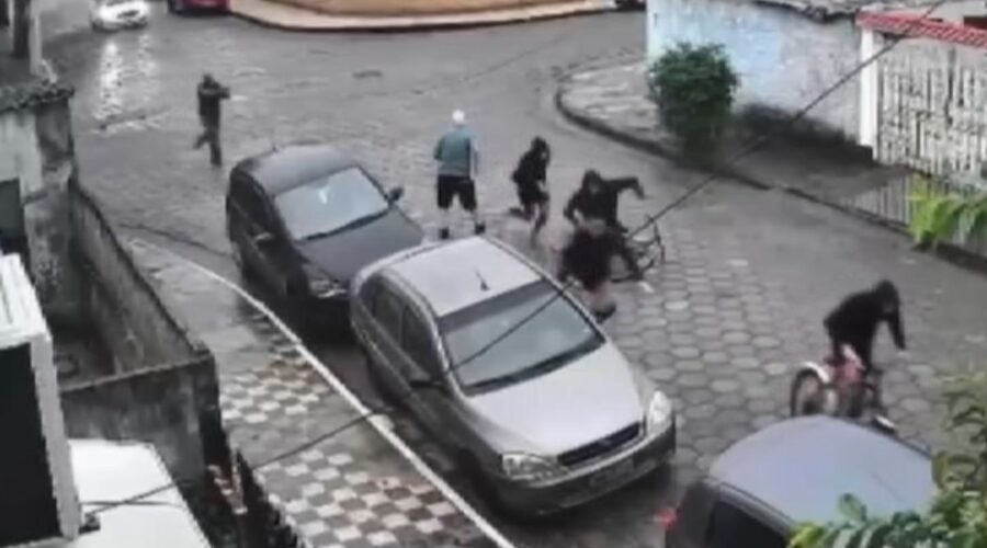 Policial aposentado salva motorista de assalto em SP; VÍDEO
