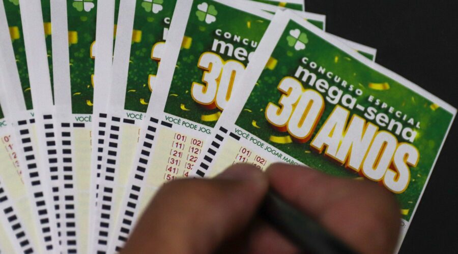 Mega-Sena 30 anos: seis apostas feitas na Baixada Santista ficam a um número do prêmio milionário