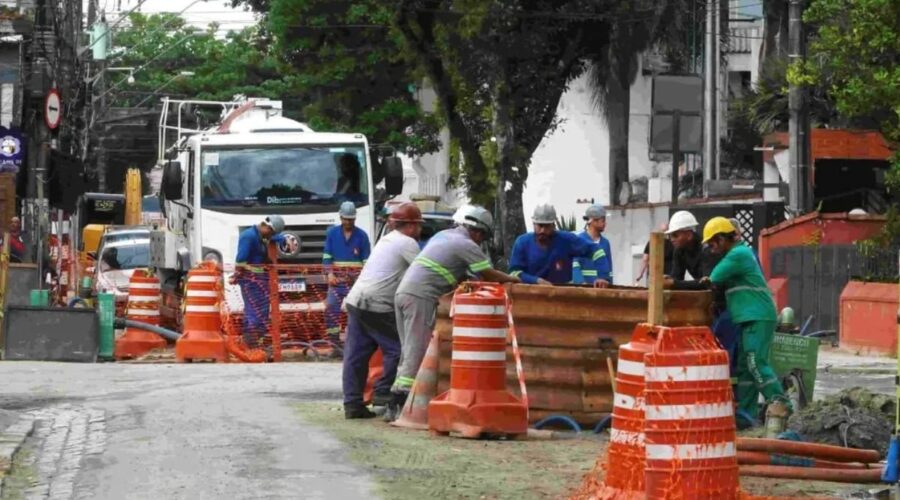 Sabesp realiza obras e interdita vias em Cubatão, Santos e Guarujá; confira