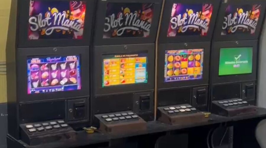 Polícia Civil fecha casa de jogos de azar e apreende máquinas caça-níqueis no litoral de SP; VÍDEO