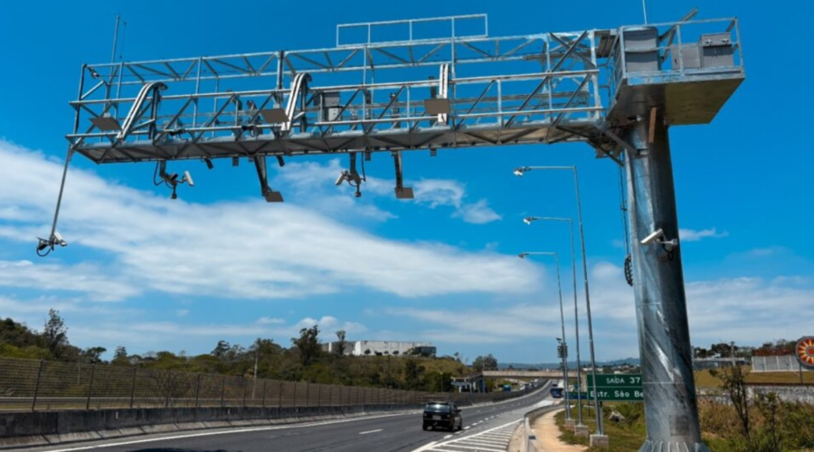 Pedágio eletrônico da CNL: motoristas podem consultar passagens pelo app CNH do Brasil