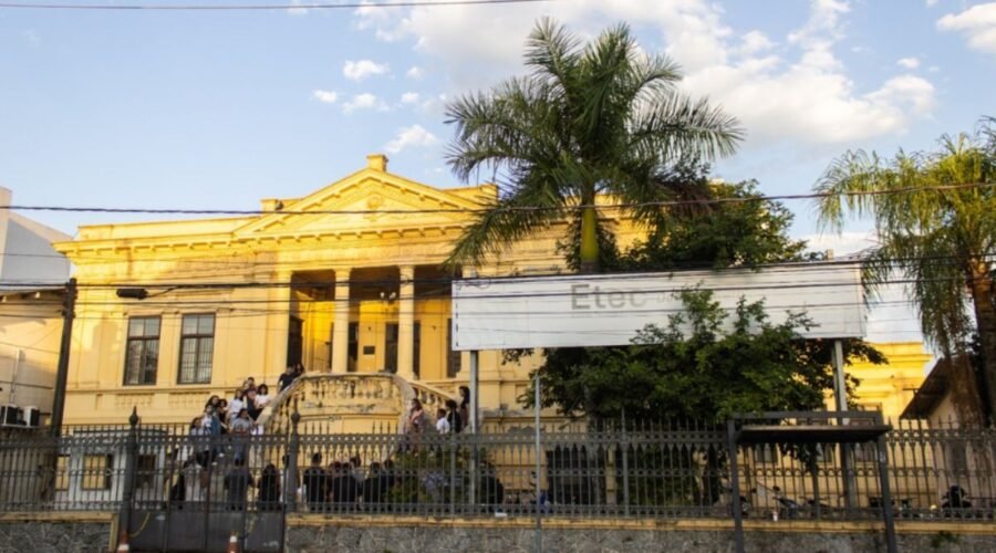 Etec de São Vicente abre inscrições para 56 vagas em cursos técnicos gratuitos