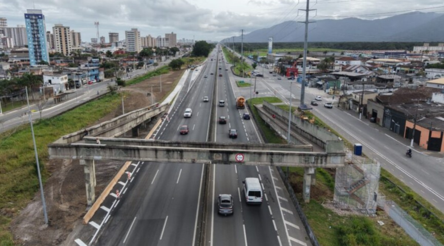 CNL começa obras em passarela na Padre Manoel da Nóbrega; serviço pode causar interdições