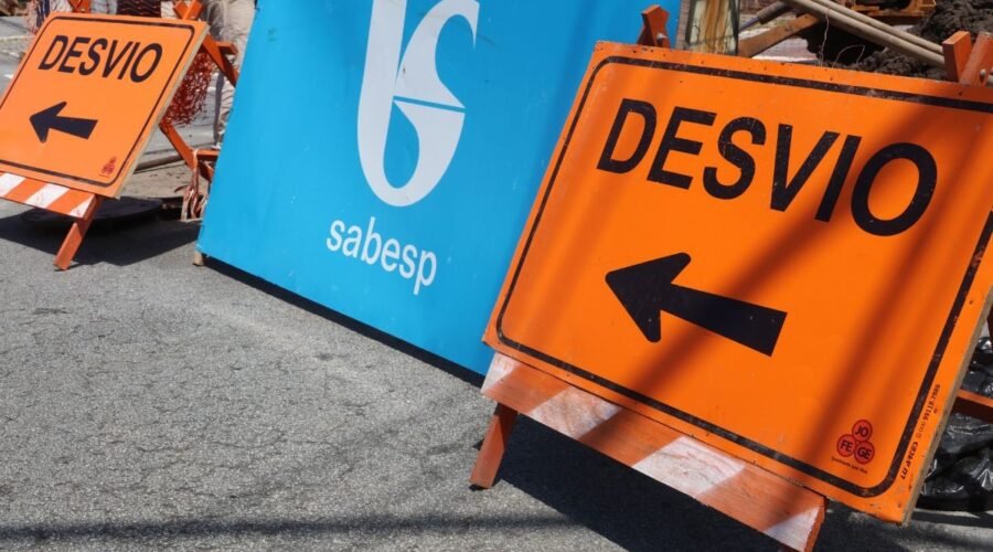 Obras da Sabesp interditam ruas e avenidas de seis cidades da Baixada Santista; confira