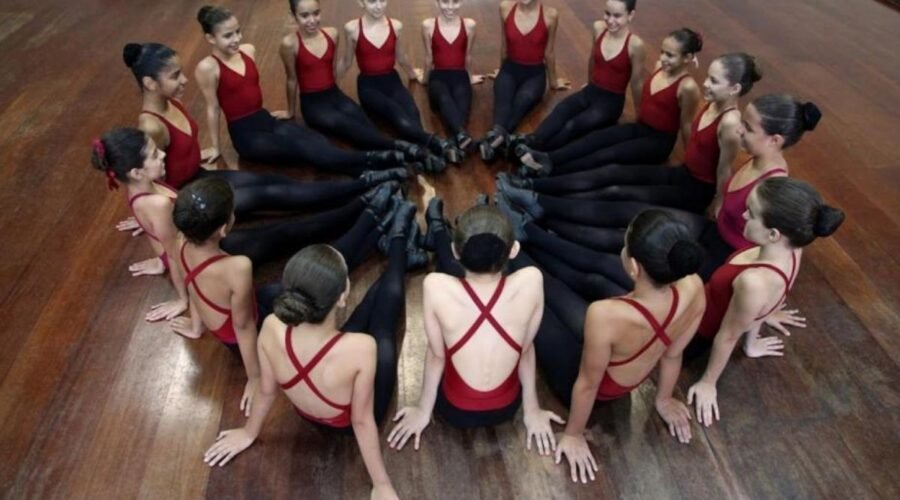 Primavera Cultural reúne 1,5 mil alunos em apresentações gratuitas em Santos; confira programação