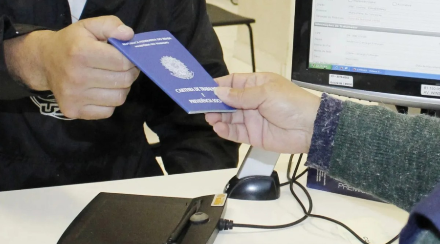 Procura emprego? Baixada Santista tem 355 vagas disponíveis nos PATs